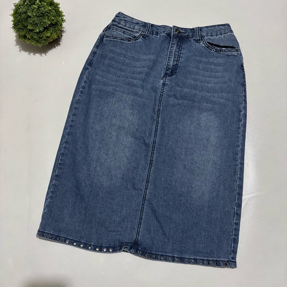 Christopher & Banks Dresses & Skirts - Christohper Banks Medium Wash Denim Jean Long Modest Midi Skirt Women’s‎ Size 4
